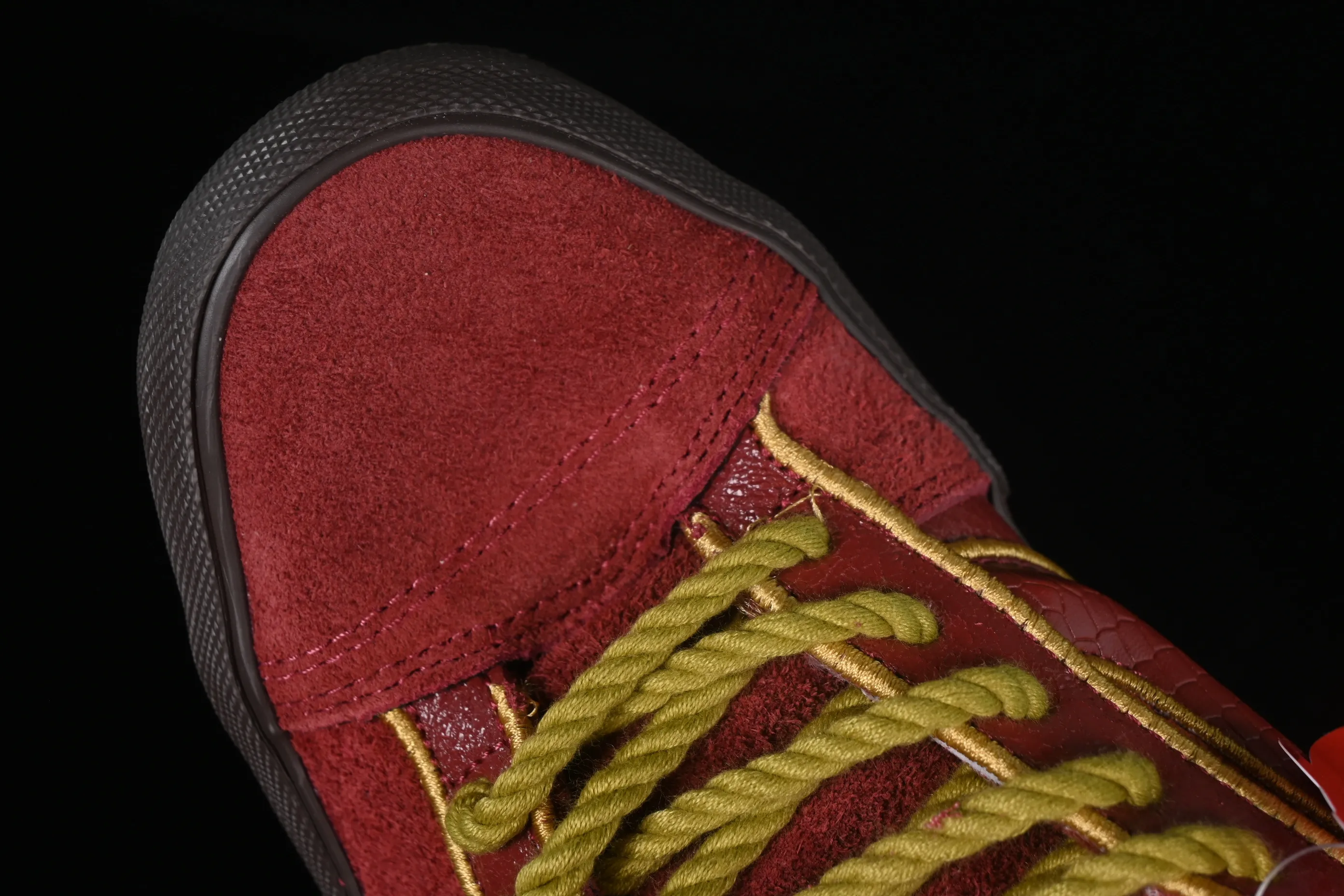 All categories Vans Vans series Vans Mid Vans Knu Mid Vans official Zodiac series-Year of the Dragon limited edition mid-top bread shoes VN000E56D38